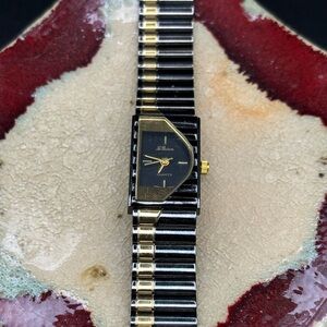 Vintage Le Baron Women’s Watch Stainless Steel Gold and Black Tone Needs Battery